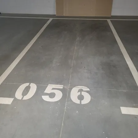 Apartwro 2th - Square Railway Station, Balcony, Garage * ヴロツワフ