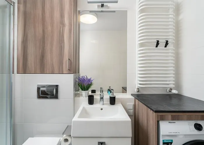 Apartwro 2th - Square Railway Station, Balcony, Garage